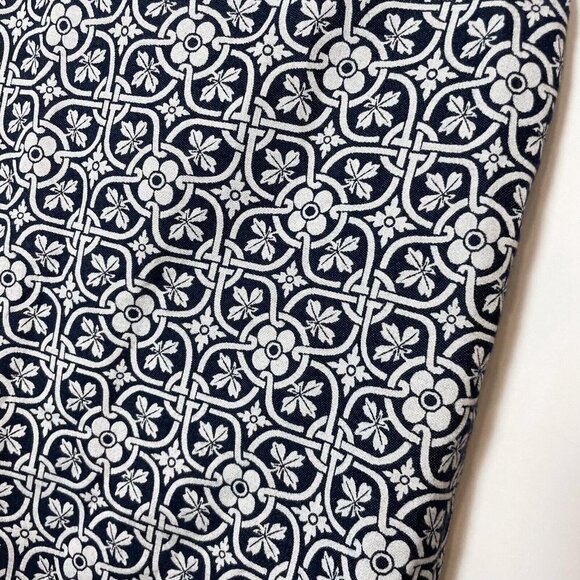 Talbots Straight Pencil Skirts Womens Navy White 2 Geometric Lined Zip Pleat NEW - Picture 2 of 9